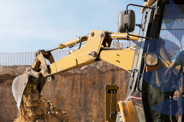Terraplanagem: Desaterro para o Terreno da Casa
